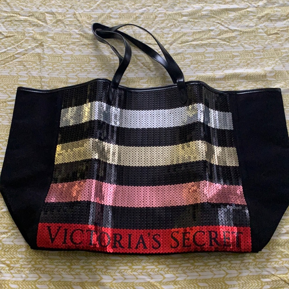 NWOT large Victoria’s Secret tote bag
